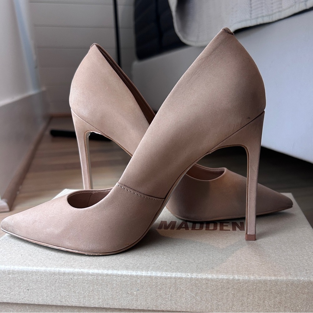 Steve Madden Tan Stiletto Heels - WORN ONCE